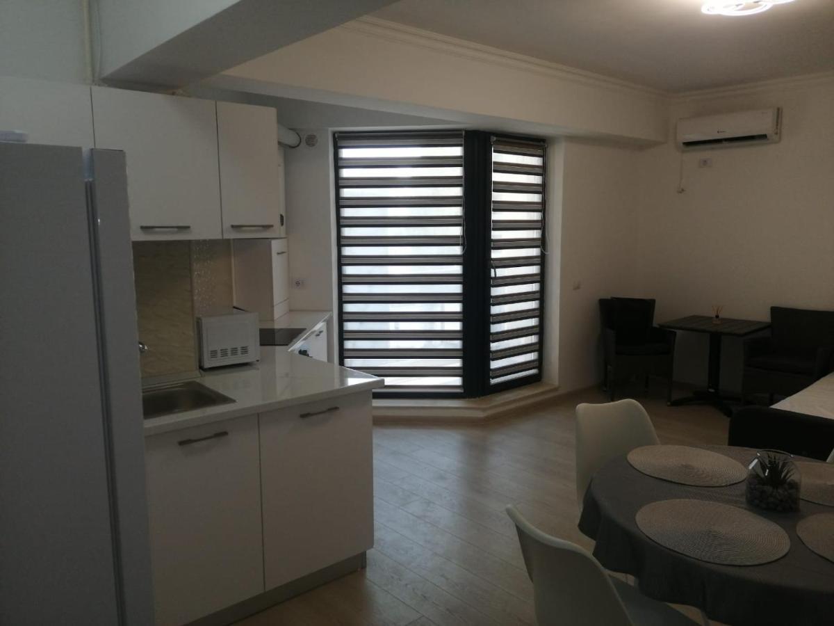 Studio Sebastian Apartment มามายา ภายนอก รูปภาพ